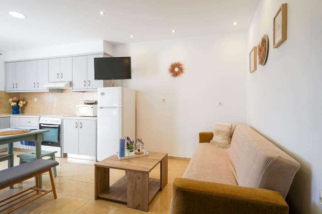 Katerinas Garden Apartment Kámpos Екстериор снимка